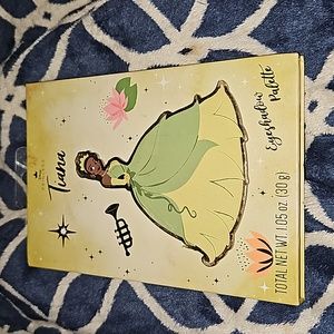 Disney Princess Tiana eyeshadow palette